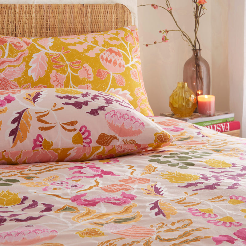 furn. Protea Printed Abstract Floral Duvet Cover Set in Pink