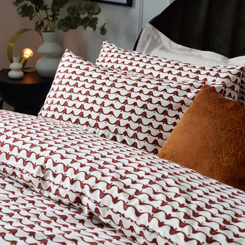 HÖEM Avery Abstract Cotton Rich Duvet Cover Set in Chestnut Red
