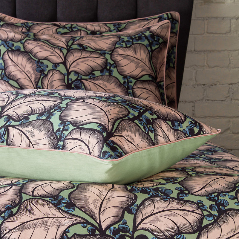 EW by Edinburgh Weavers Magali Tropical Printed Cotton Sateen Piped Duvet Cover Set in Mint