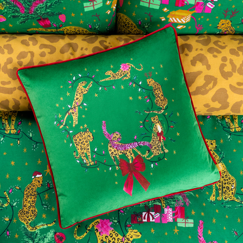 furn. Purrfect Leaping Leopards Cushion Cover in Green/Gold