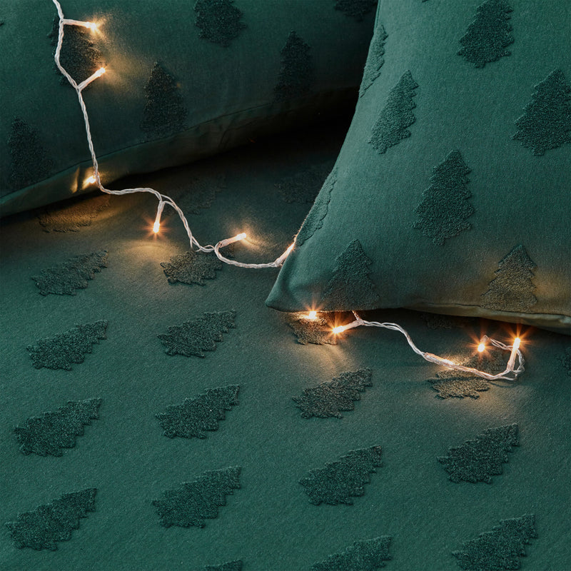 Yard Tufted Tree Festive 100% Cotton Duvet Cover Set in Pine Green